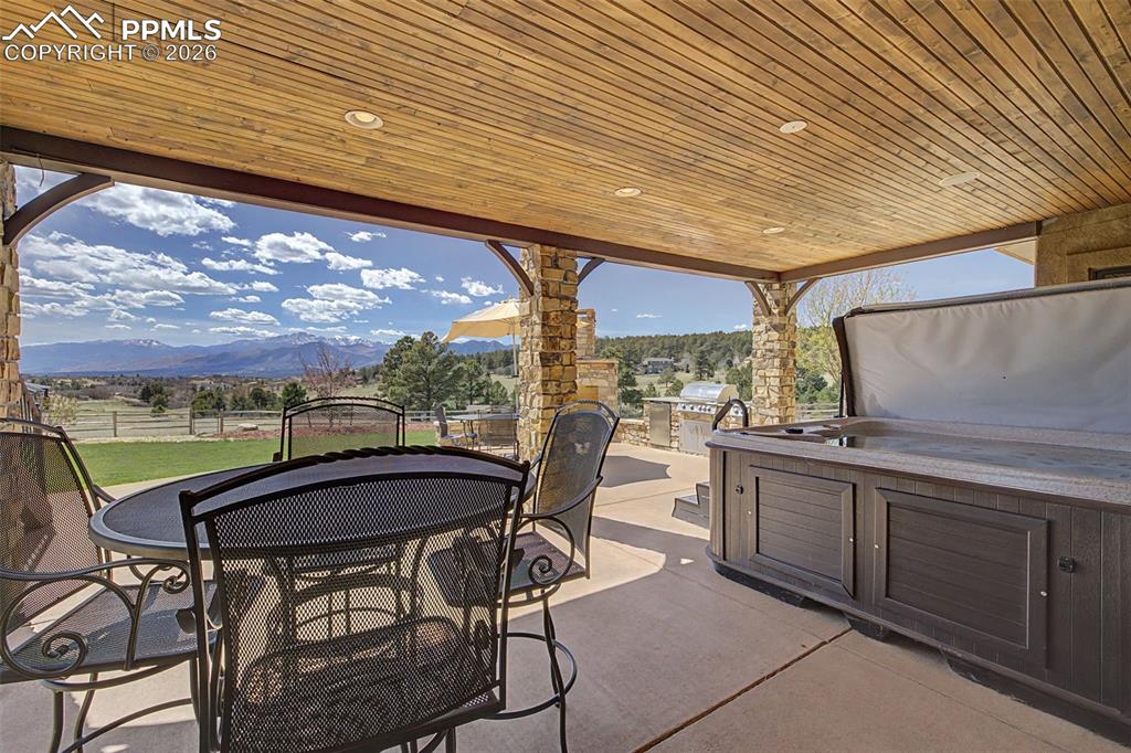 Image 45 of 50: Patio