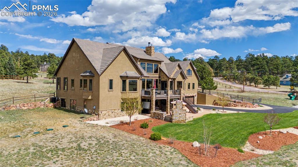 Image 49 of 50: Back of Structure