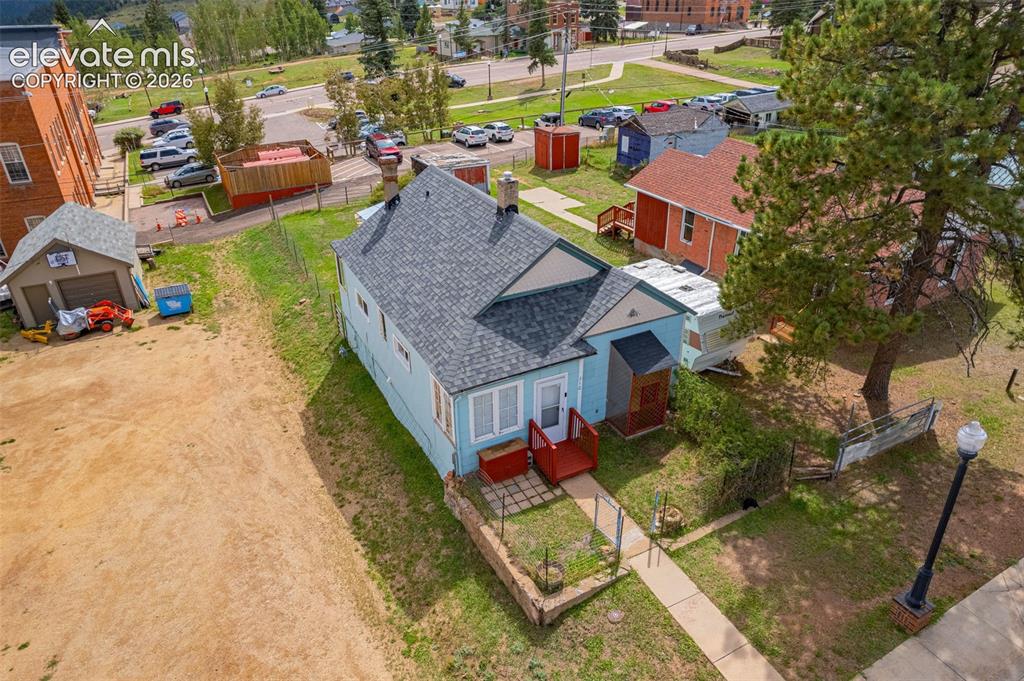Image 16 of 20: Aerial View