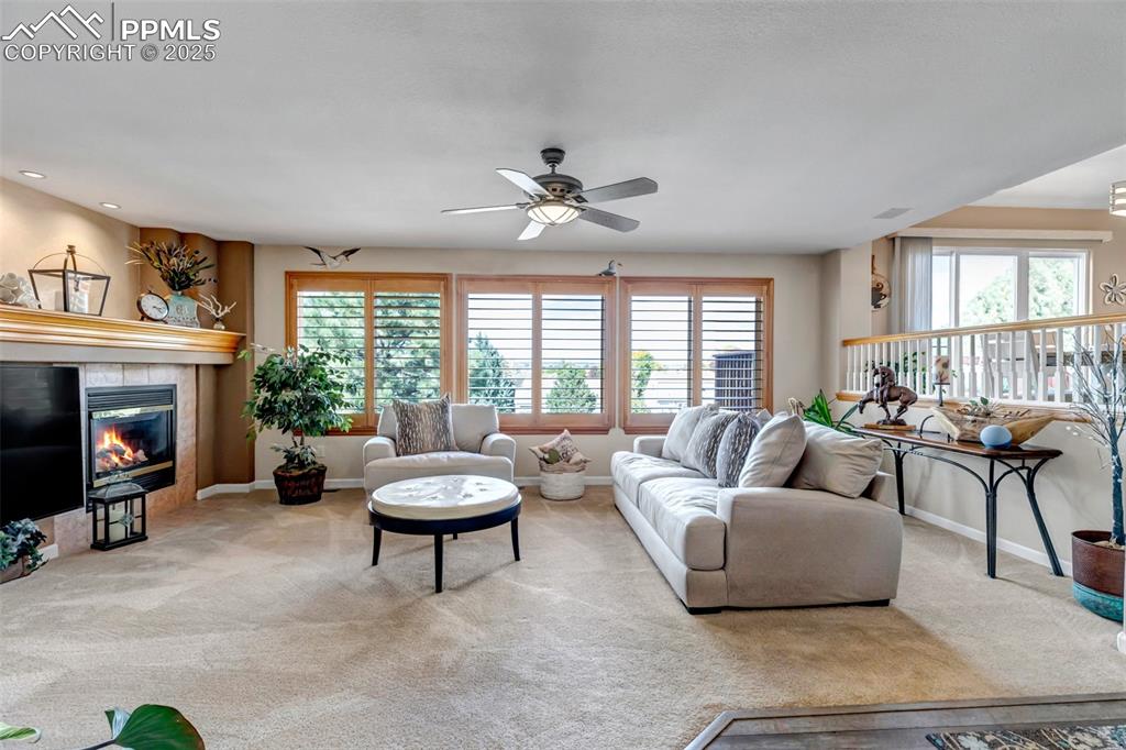 Image 21 of 50: Family Room