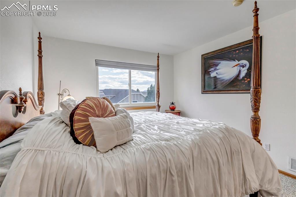 Image 34 of 50: Upper Bed