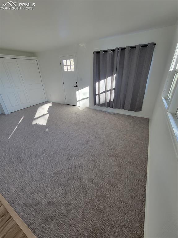 Image 6 of 12: Living Room