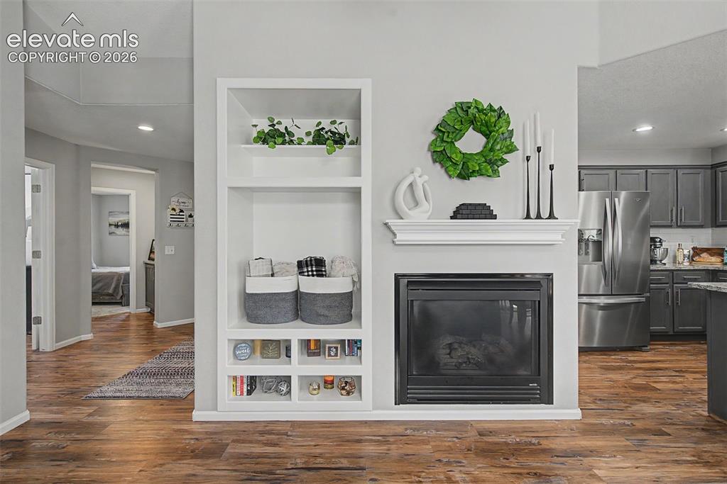 Image 15 of 48: Living Room
