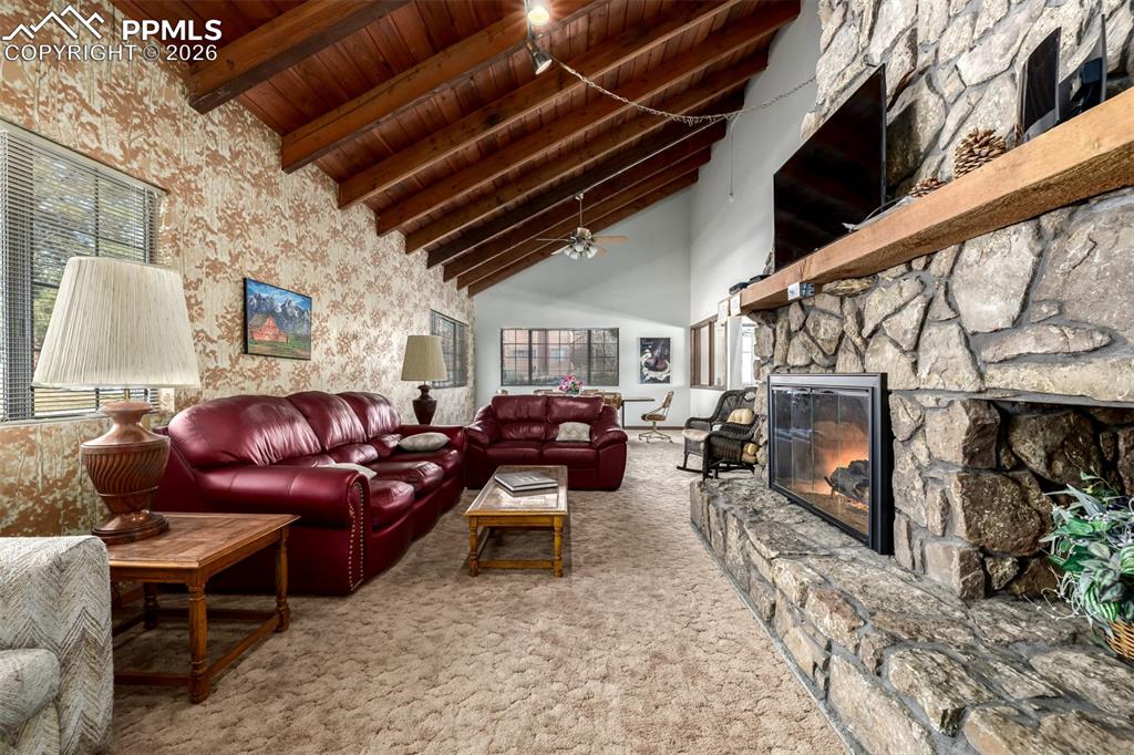 Image 27 of 35: Community Living Room