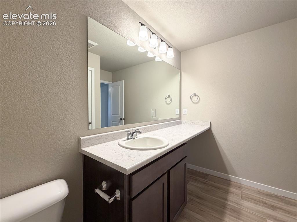 Image 29 of 41: Bathroom