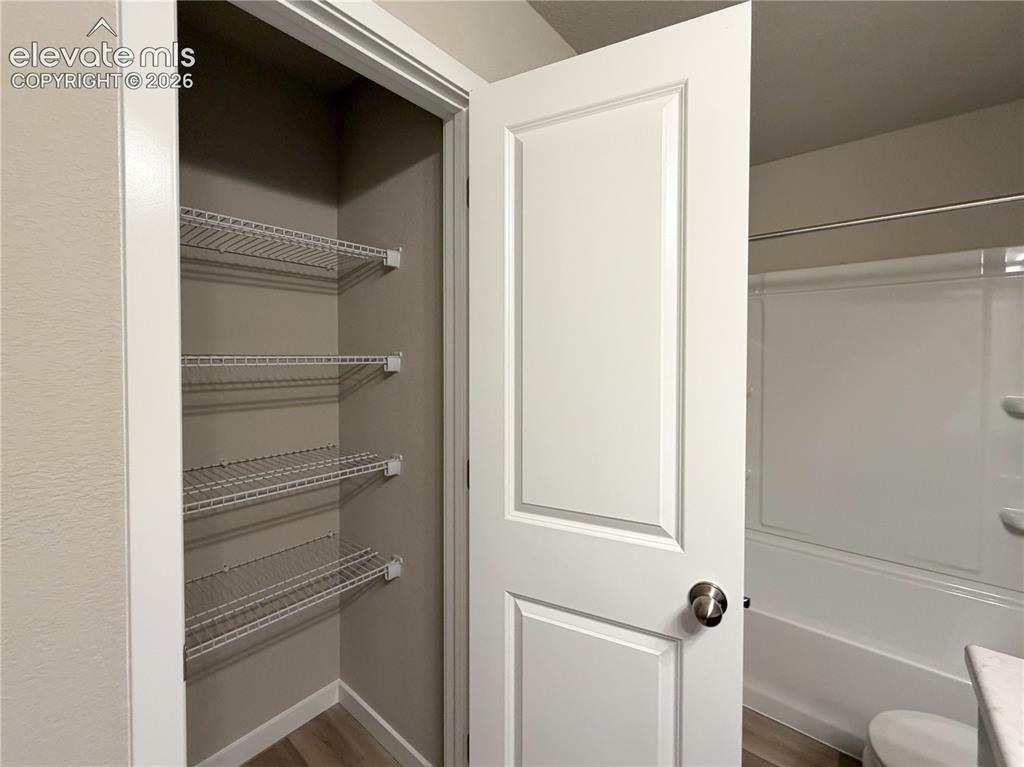 Image 31 of 41: Closet