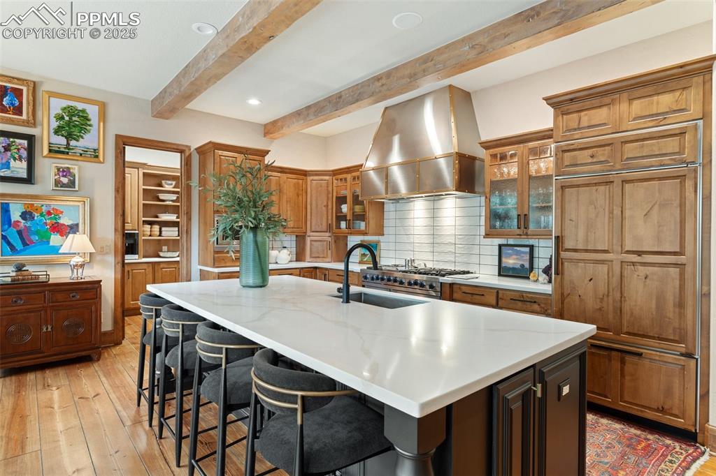 Image 15 of 50: Kitchen
