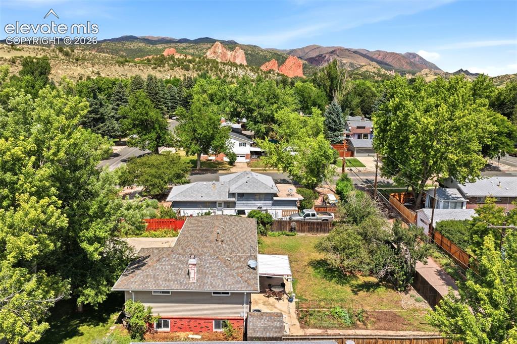 Image 44 of 49: Walking Distance to Garden of the Gods