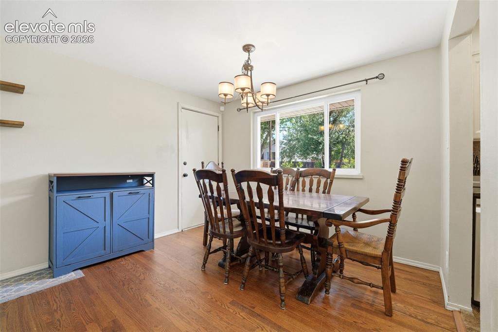 Image 6 of 49: Dining Area
