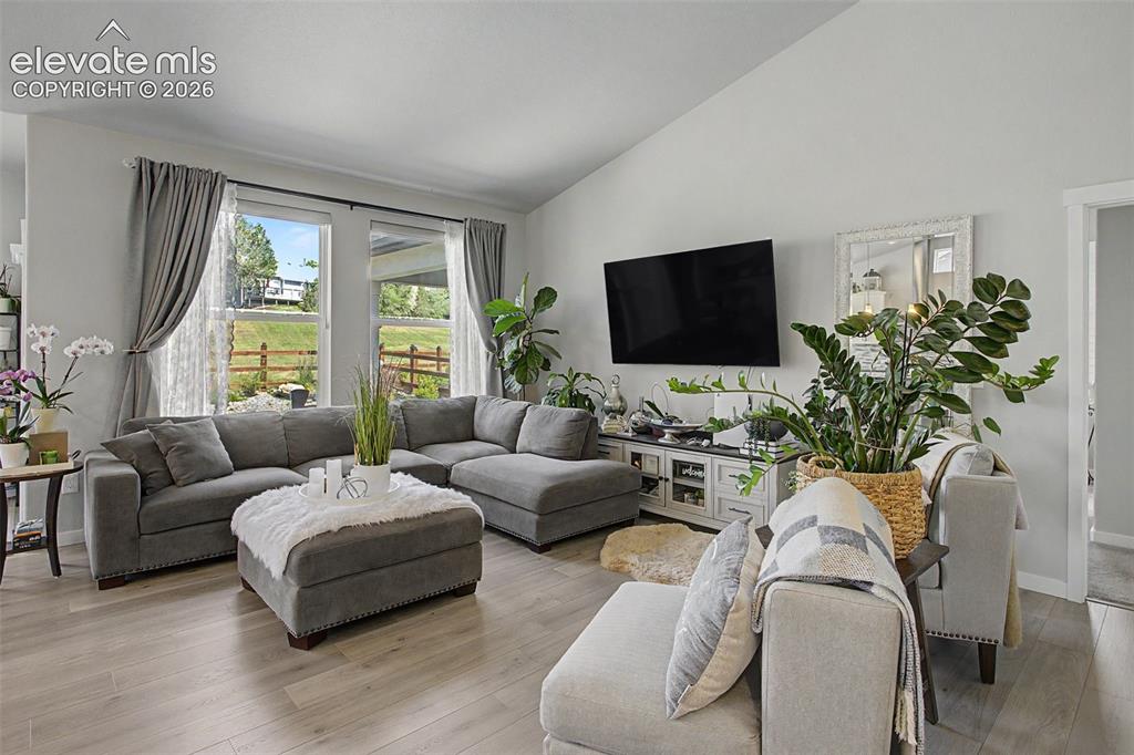 Image 10 of 25: Living Room
