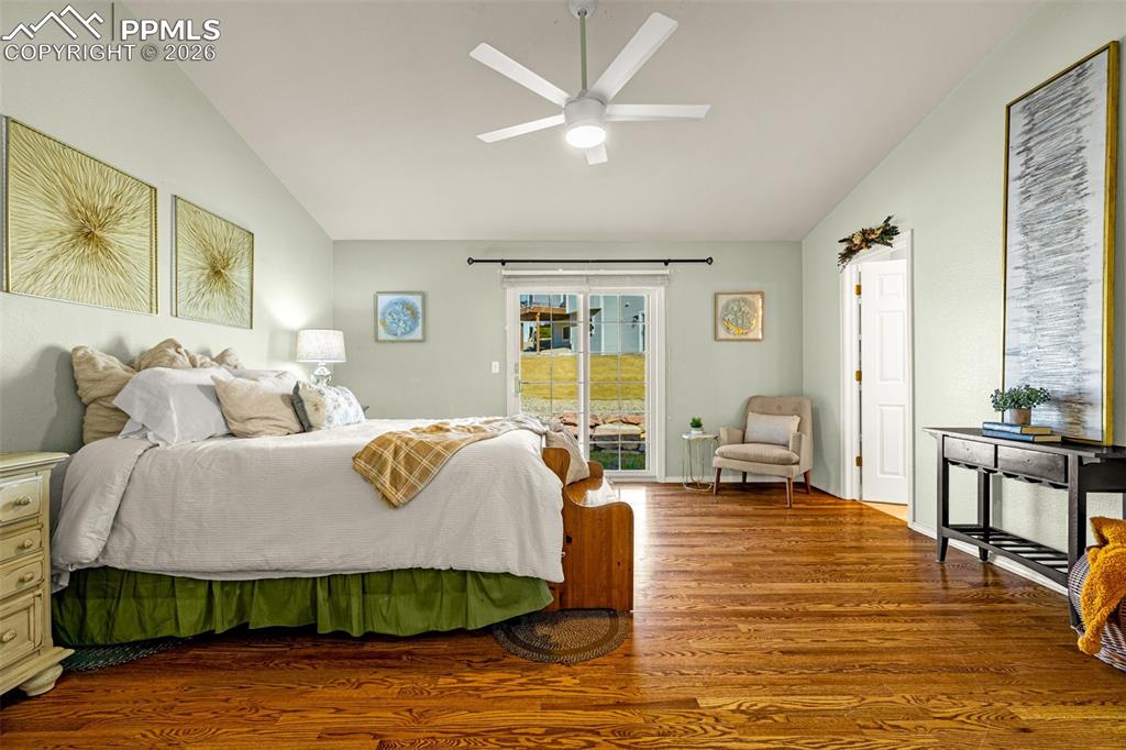 Image 12 of 43: Bedroom