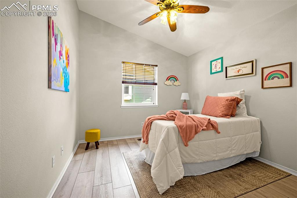 Image 19 of 43: Bedroom