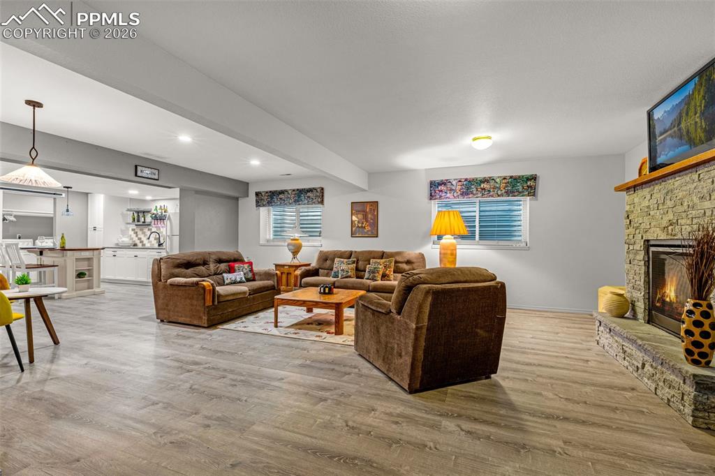 Image 24 of 43: Living Room