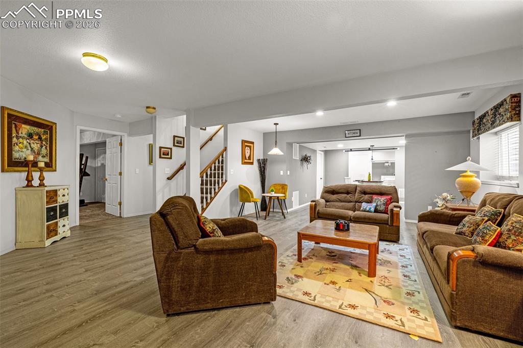 Image 25 of 43: Living Room