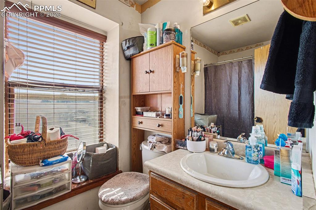 Image 16 of 23: No Description Available