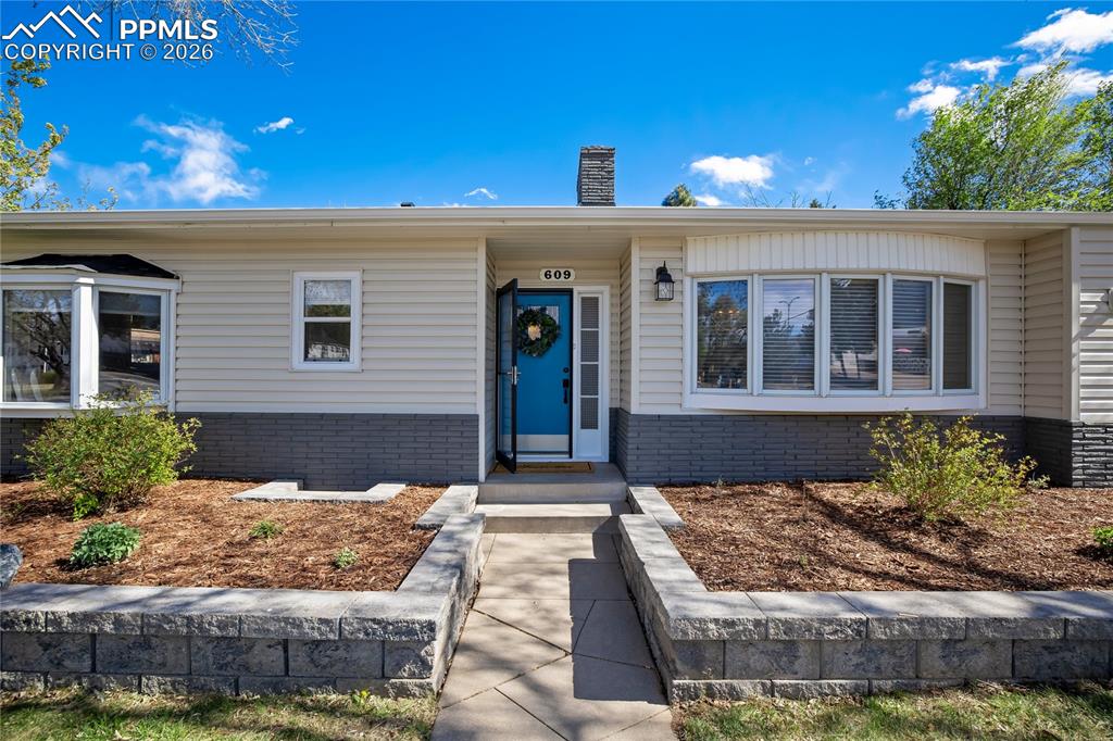 Image 3 of 36: Front of Structure