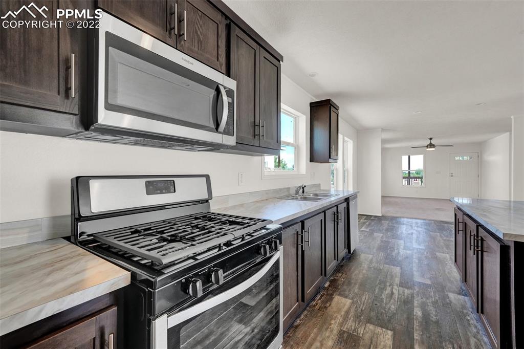 Listing 6080251, Image 9 of 31