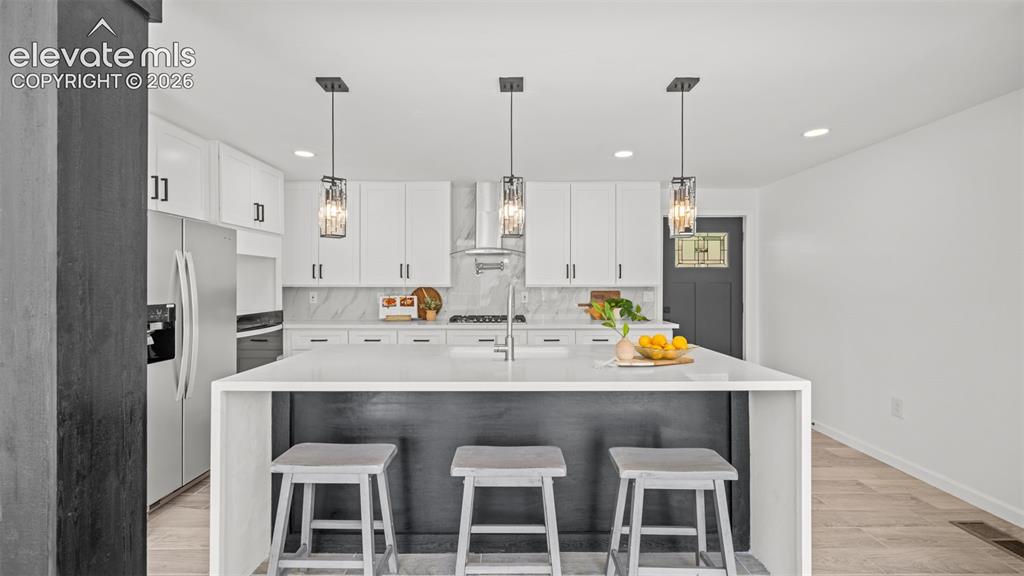Image 16 of 38: Kitchen