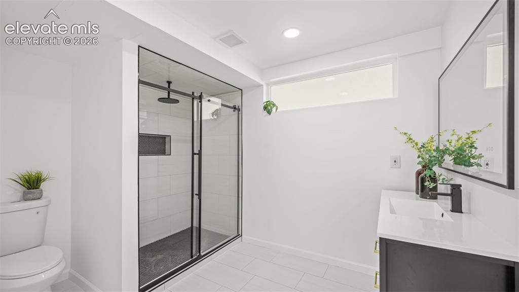 Image 20 of 38: Master Bathroom