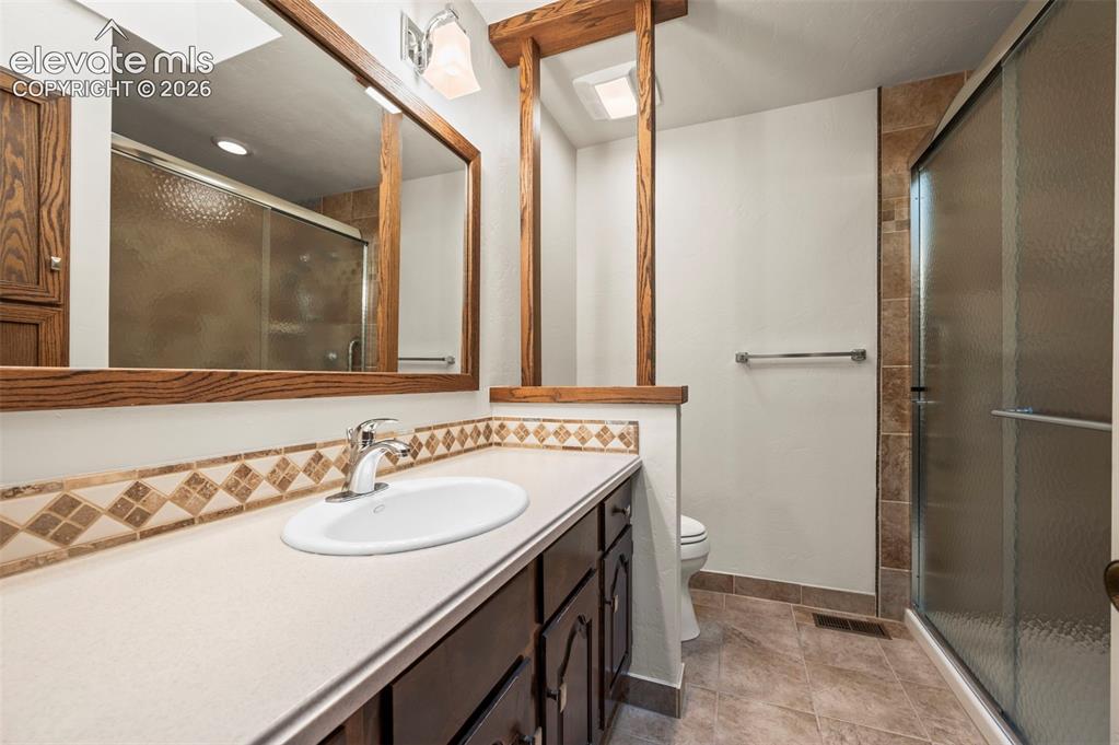 Image 29 of 47: Master Bathroom