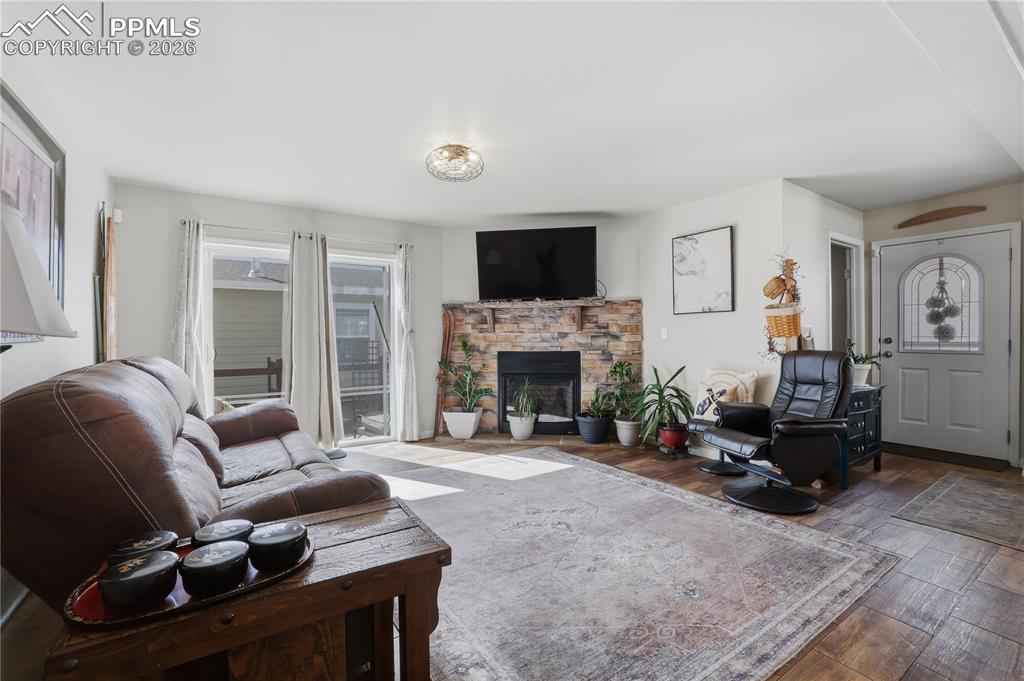 Image 10 of 49: Living Room