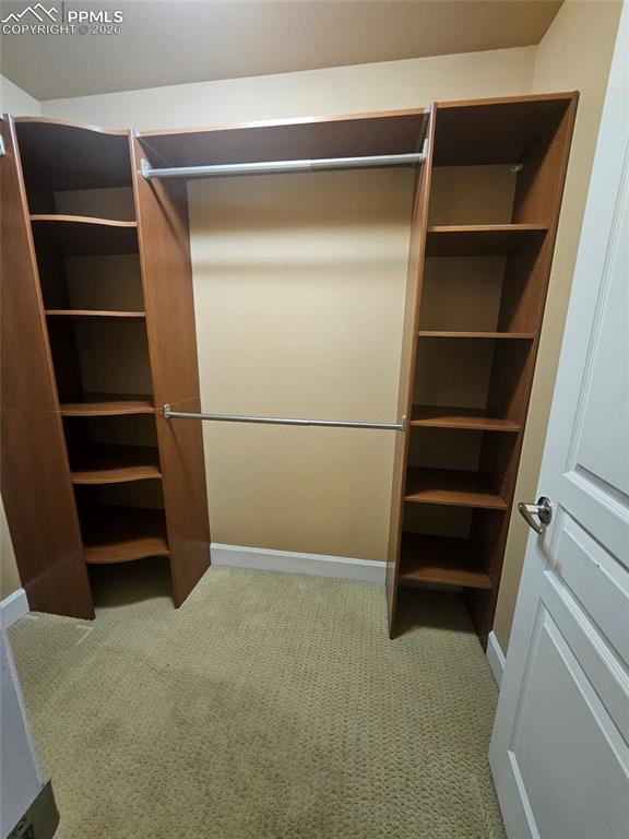 Image 18 of 37: Closet