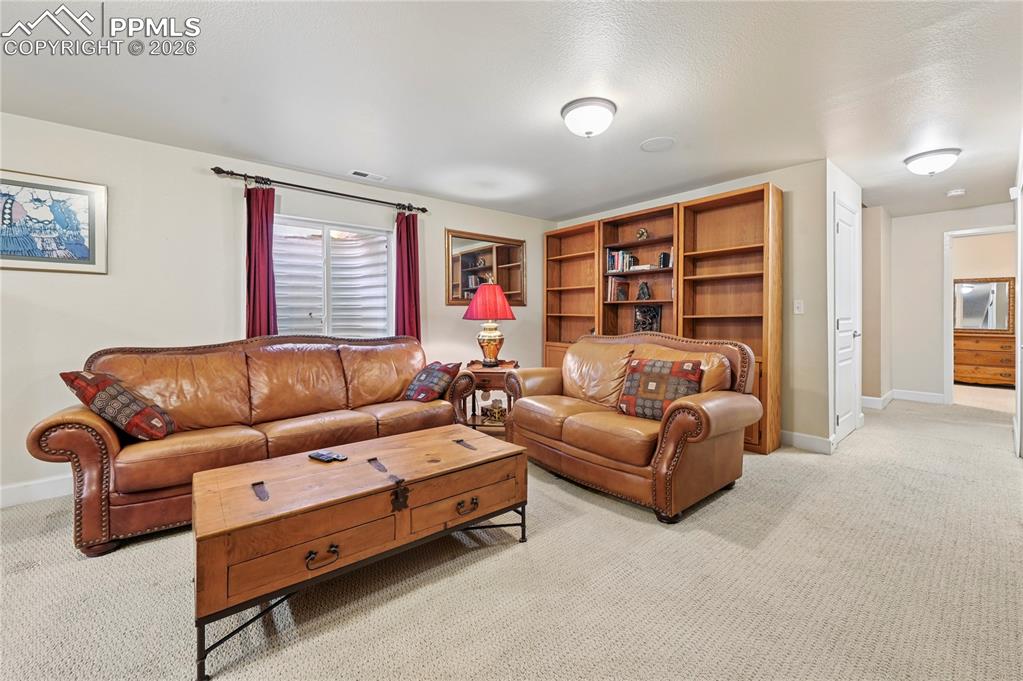 Image 26 of 37: Living Room