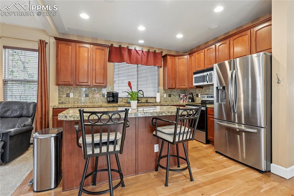 Image 5 of 37: Kitchen