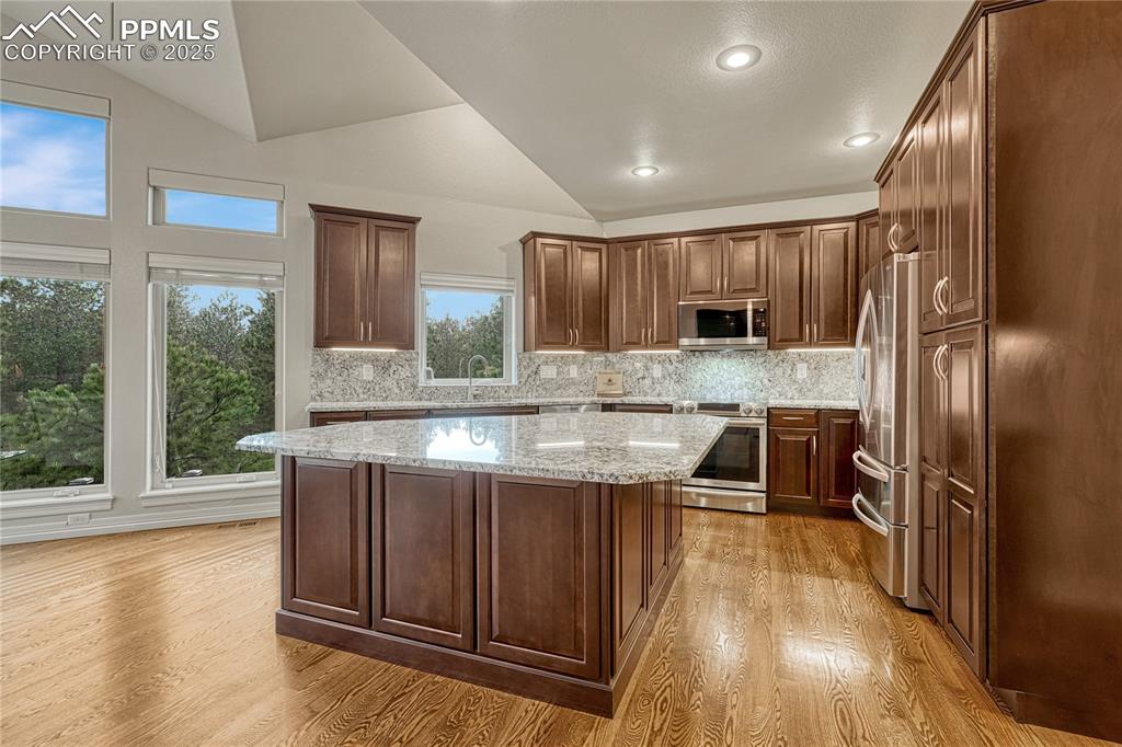 Image 12 of 48: Kitchen