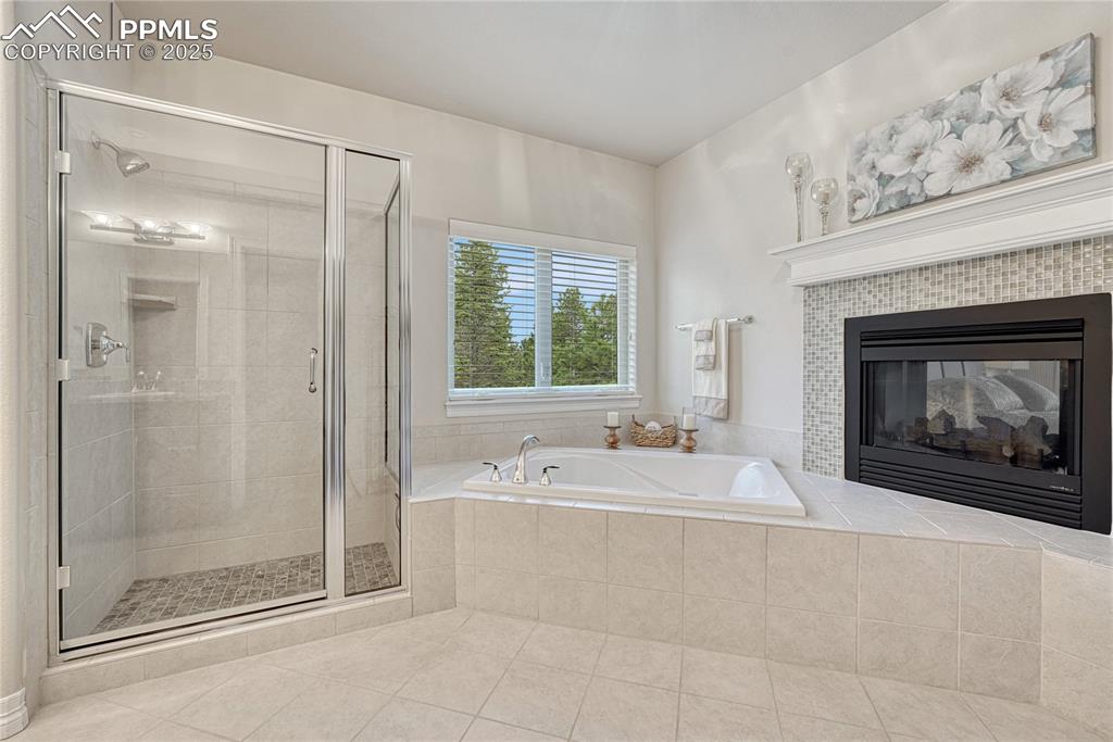 Image 22 of 48: Master Bathroom