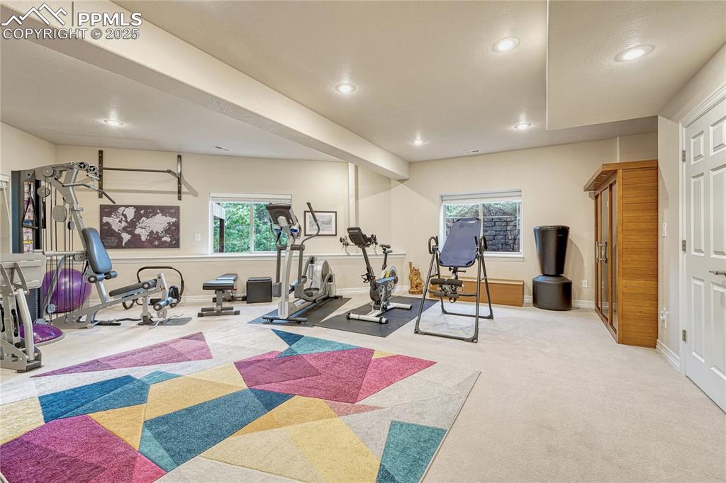 Image 35 of 48: Could be another large bedroom
