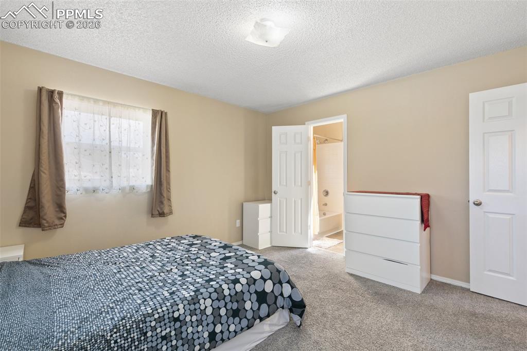 Image 23 of 41: Bedroom