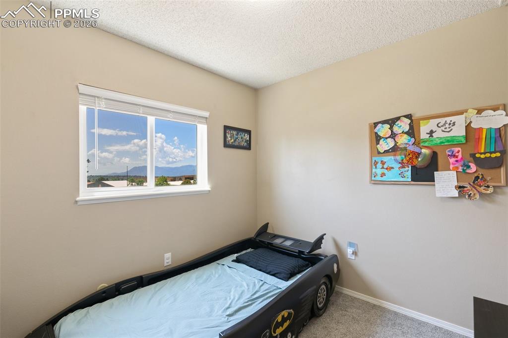 Image 29 of 41: Bedroom