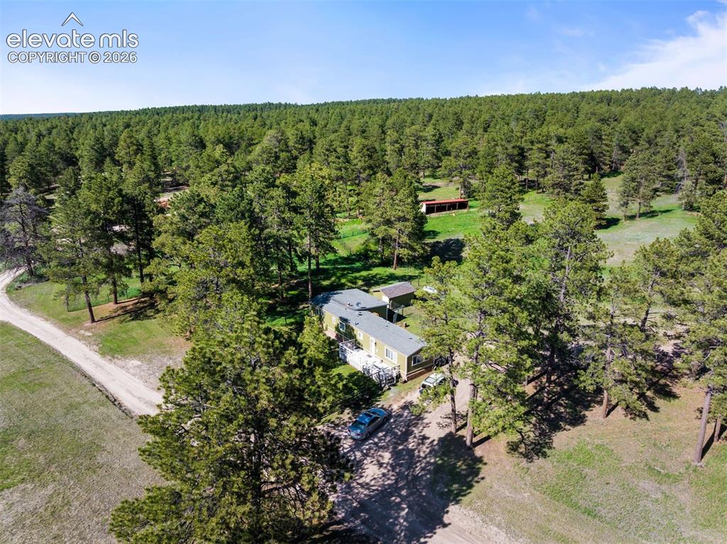 Image 34 of 36: A network of guest houses and caretakers’ quarters supports retreat-style o