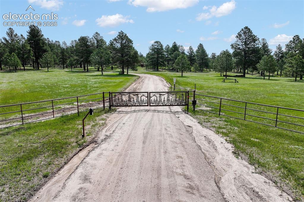 Image 35 of 36: Paved roads lead you straight to the gate—and from there, it’s all yours!