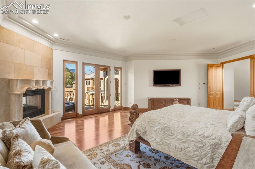 Image 22 of 50: Upper Primary Suite