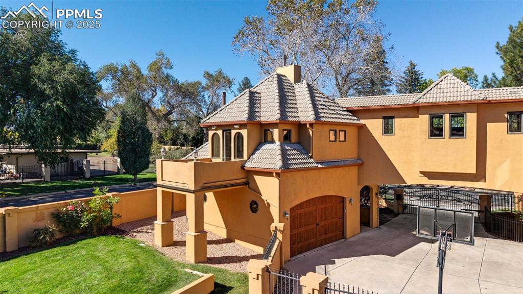 Image 48 of 50: Annex Building with Two-Car Attached Garage