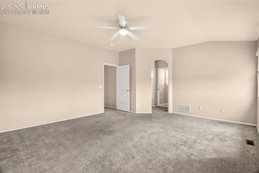 Image 12 of 31: Bedroom