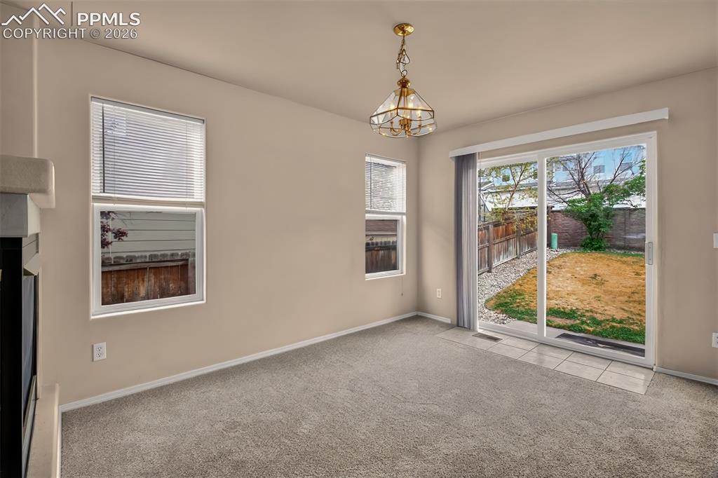 Image 6 of 31: Dining Area