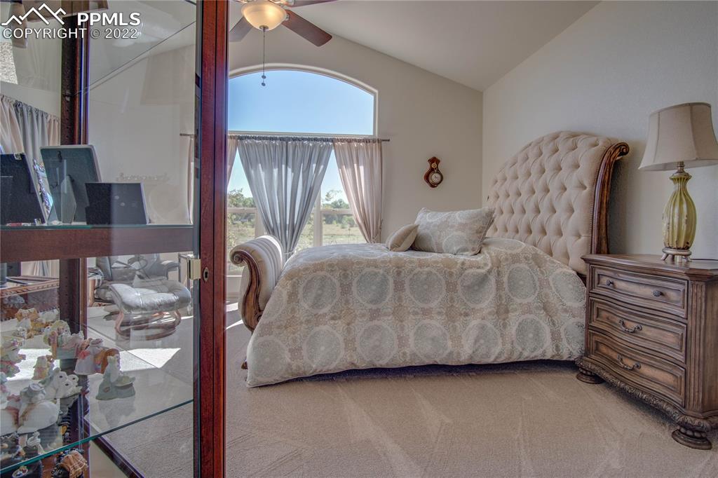 Listing 6090076, Image 17 of 34