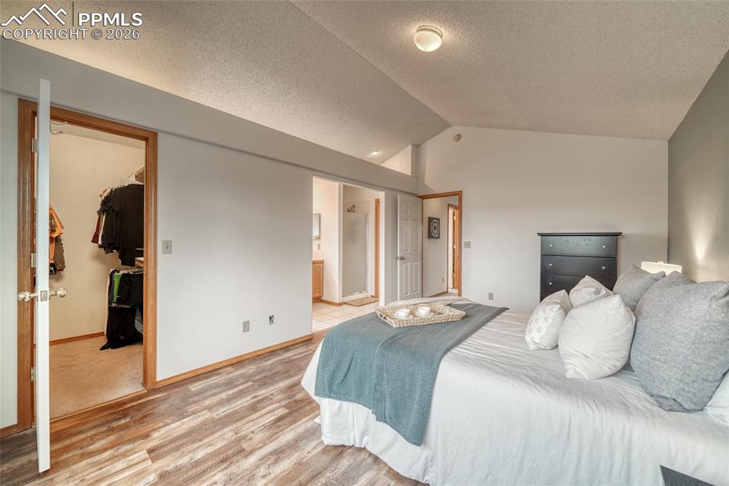 Image 24 of 49: Bedroom