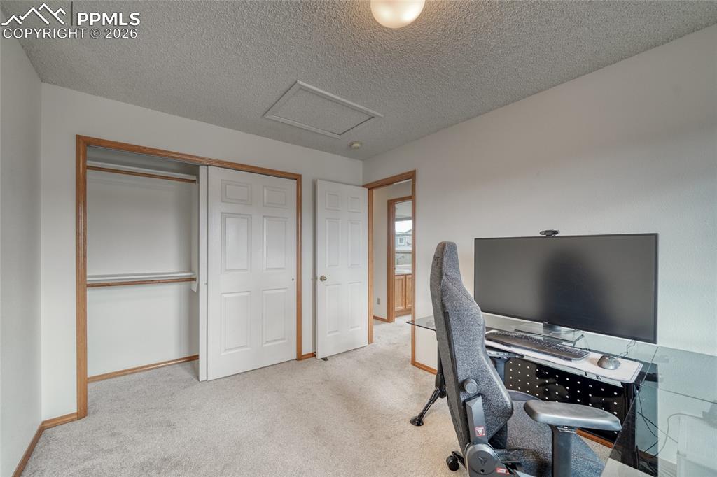 Image 31 of 49: Office