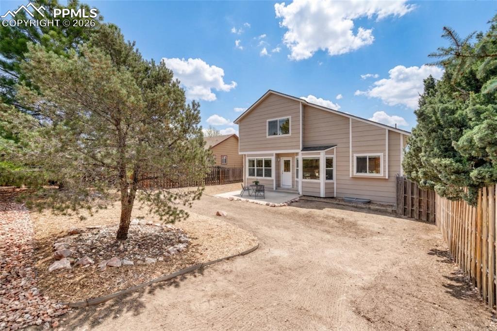 Image 42 of 49: Back of Structure