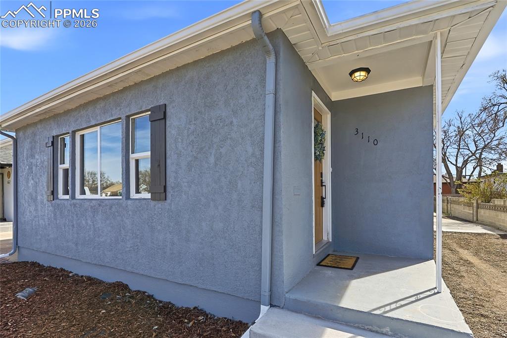 Image 28 of 45: Entry