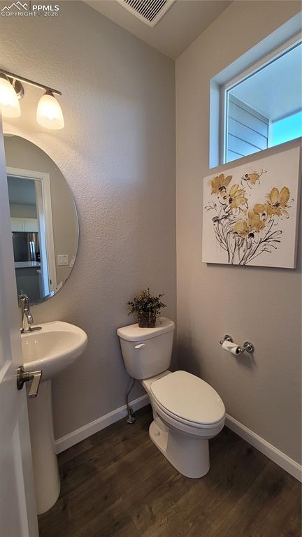 Image 17 of 28: Powder Room!