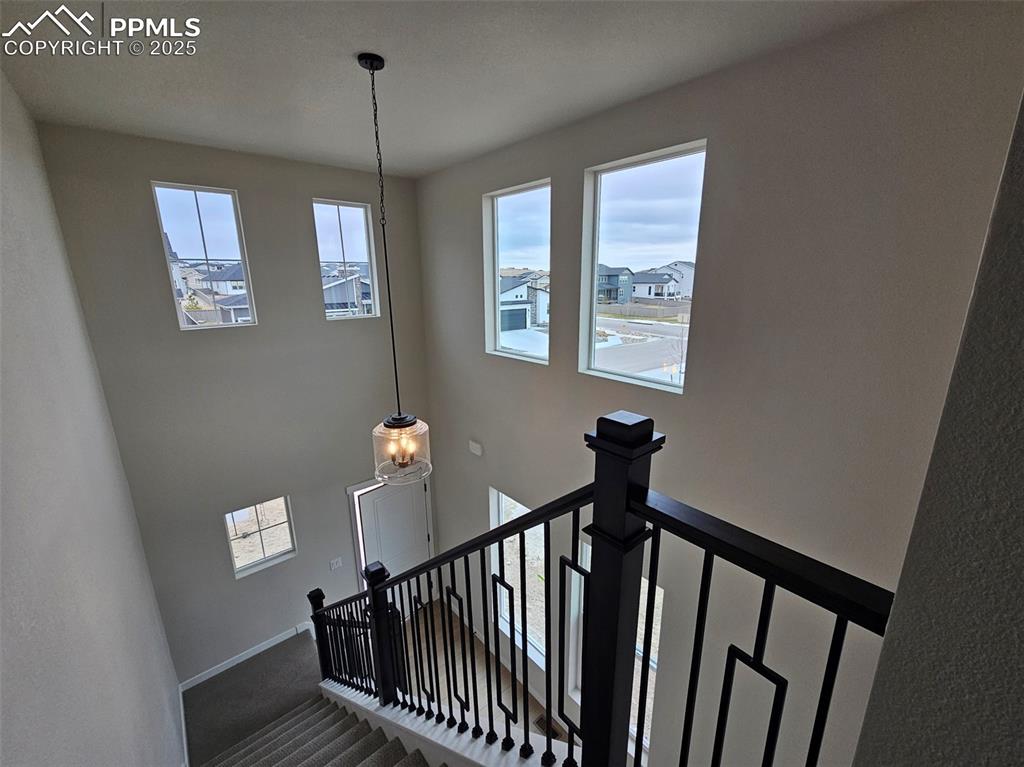 Image 12 of 24: Upper level landing