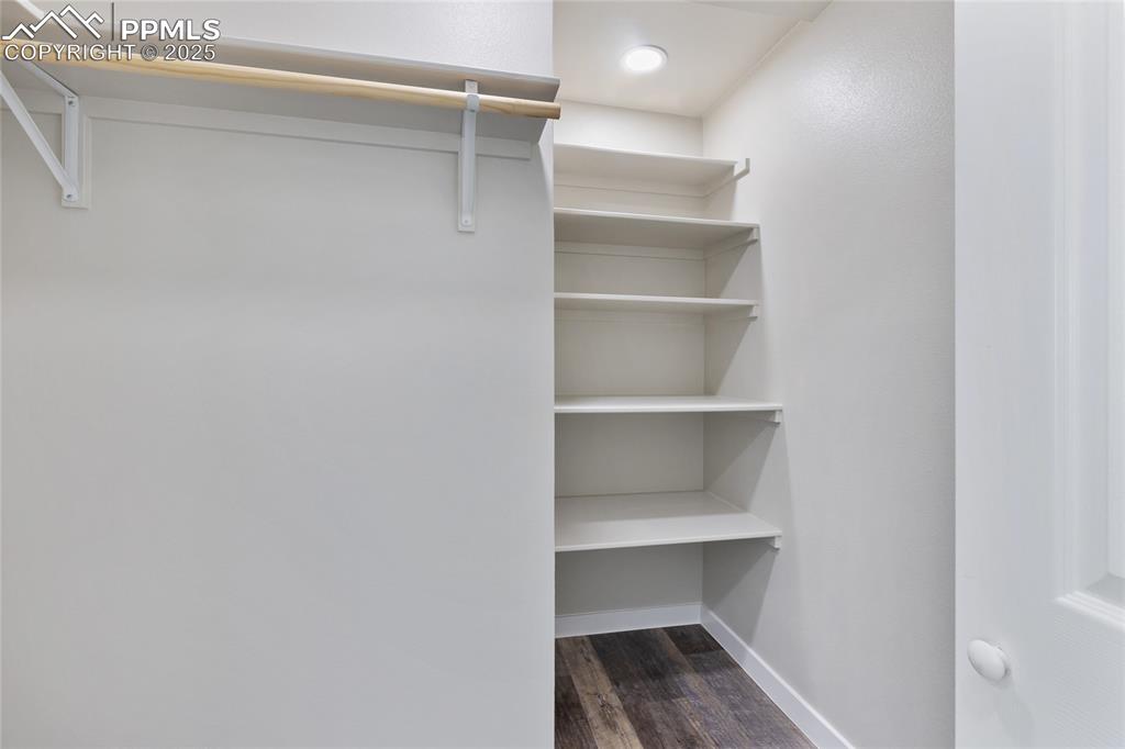 Image 20 of 37: Closet