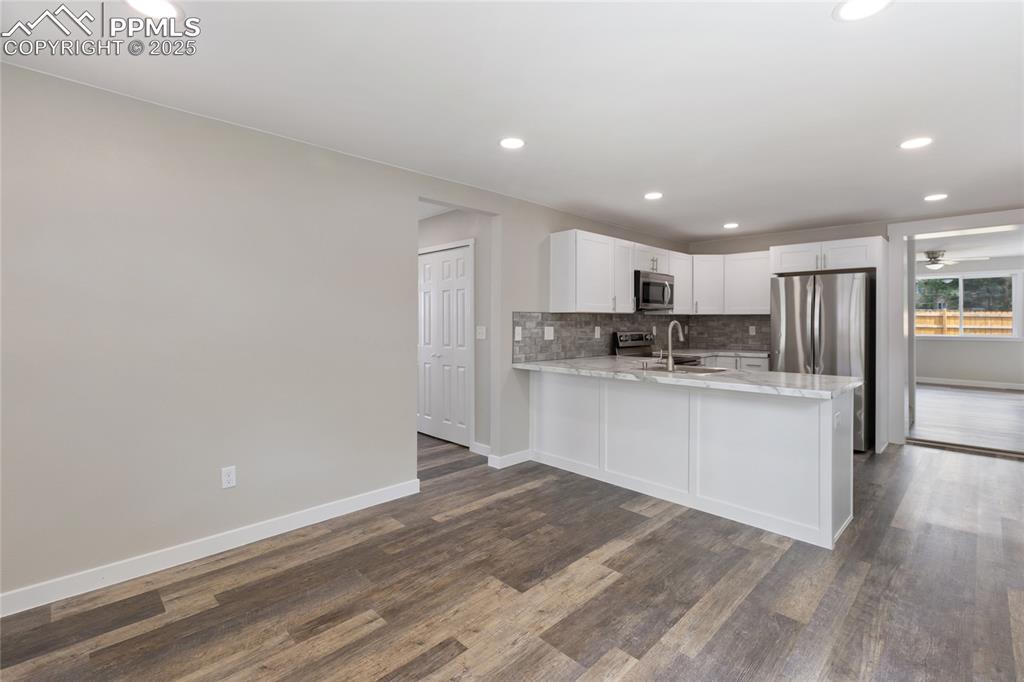 Image 6 of 37: Kitchen