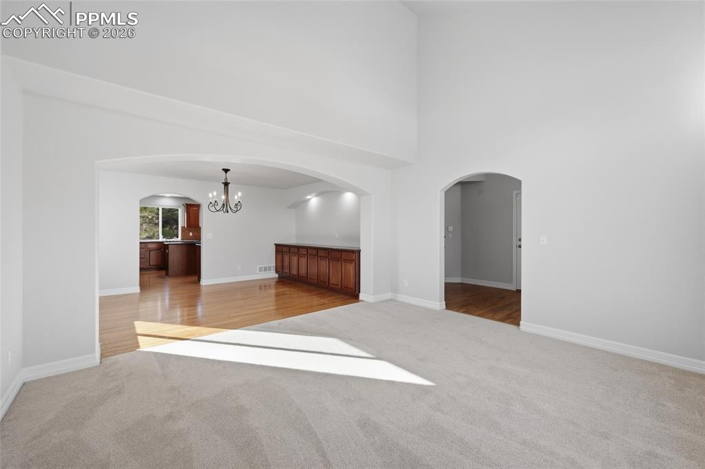 Image 19 of 49: Living Room