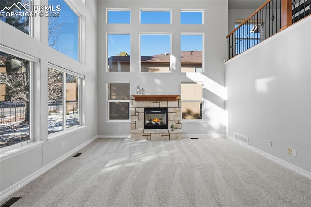 Image 4 of 49: Family Room